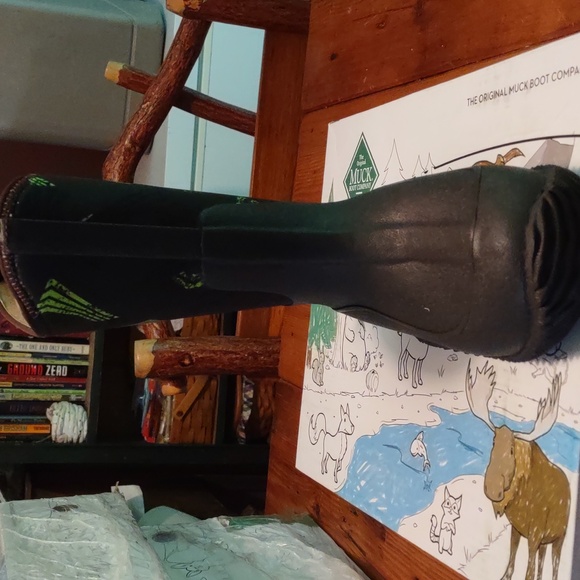 New in box muck boot youth hale bracken / distressed geo print sz 11 - Picture 4 of 8